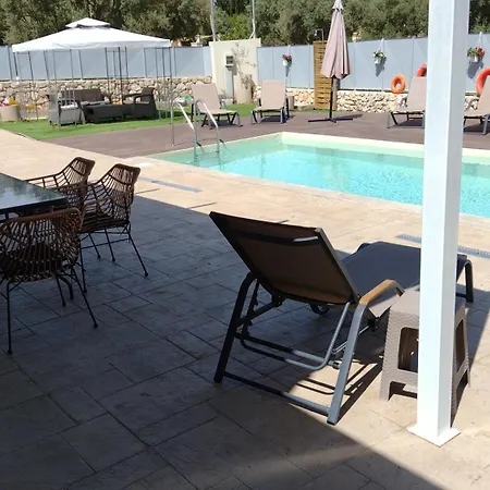 فيلة Ndj Relax Tsoukaládhes